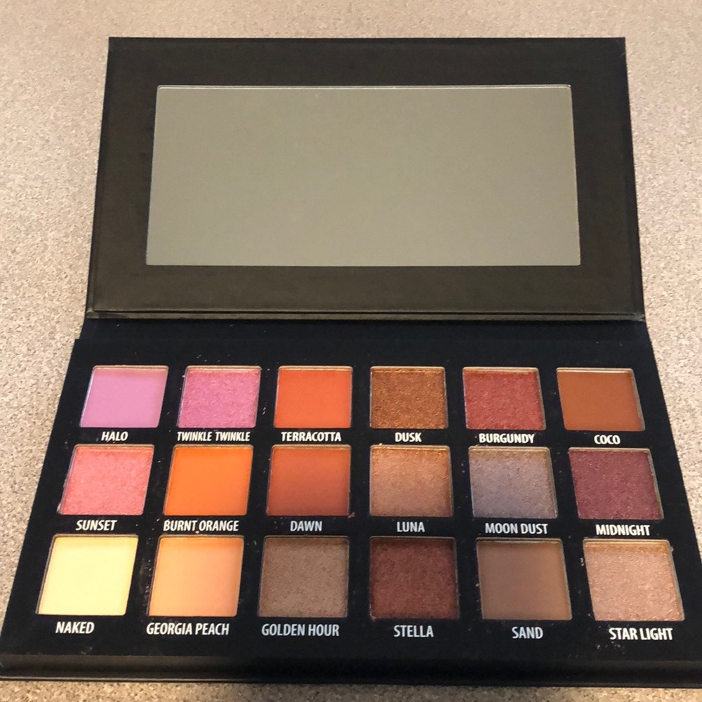 KAB Cosmetics day and night pallet